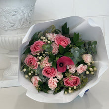 Load image into Gallery viewer, Signature Bright Pink Bouquet