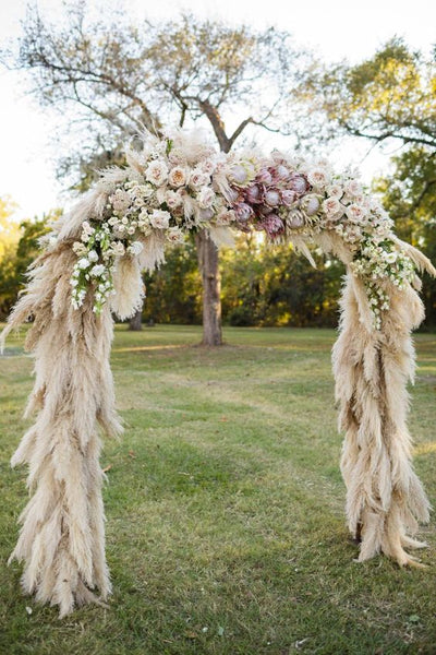 Floral wedding trends that aren't so trendy anymore 2023-2024