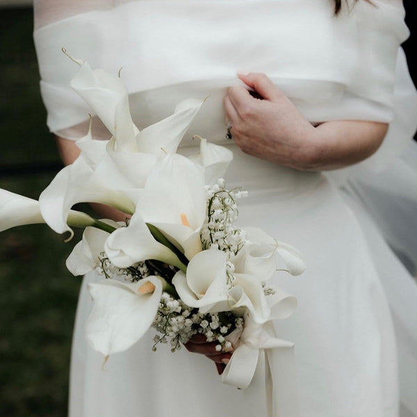 Fresh vs Faux Wedding Flowers – Which One is Right for You?