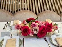 Load image into Gallery viewer, Pink Roses Modern Tablecenterpice
