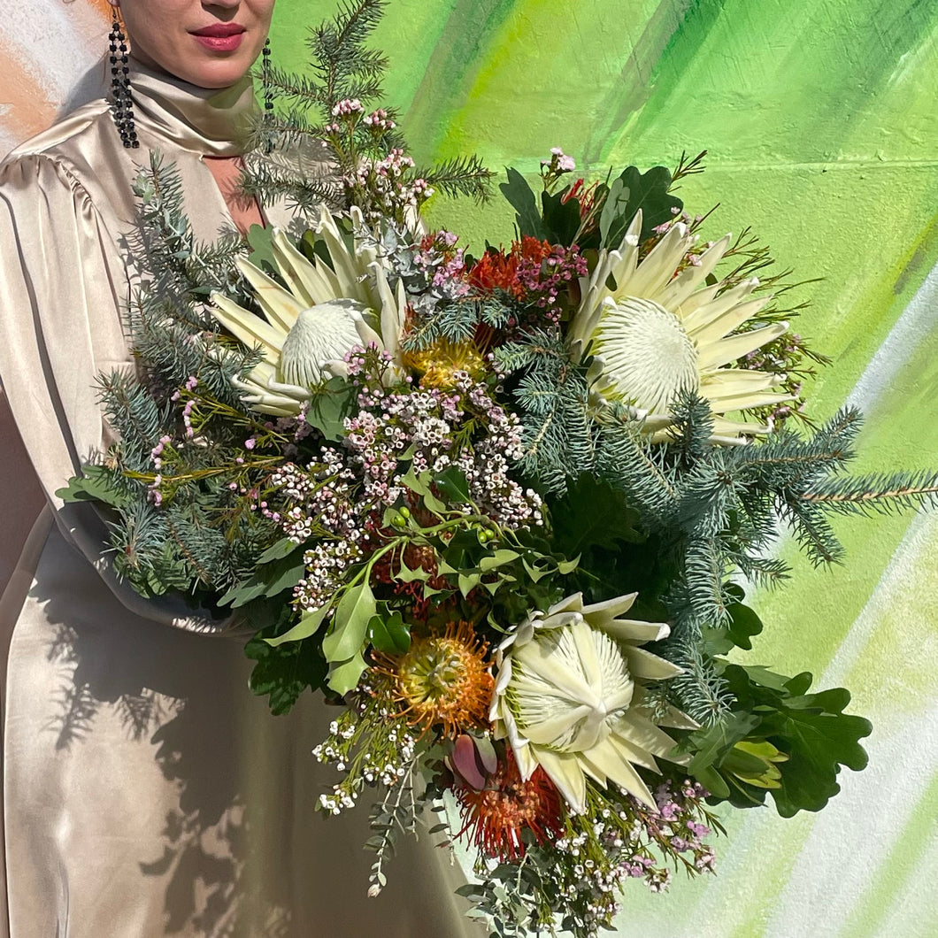 Adelaide-Native-Bouquet-three-king-protea