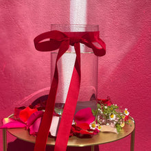 Load image into Gallery viewer, Glass Classic Vase
