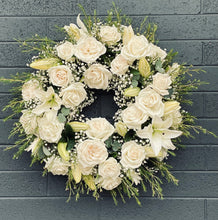 Load image into Gallery viewer, Lyudmila White Rose Wreath
