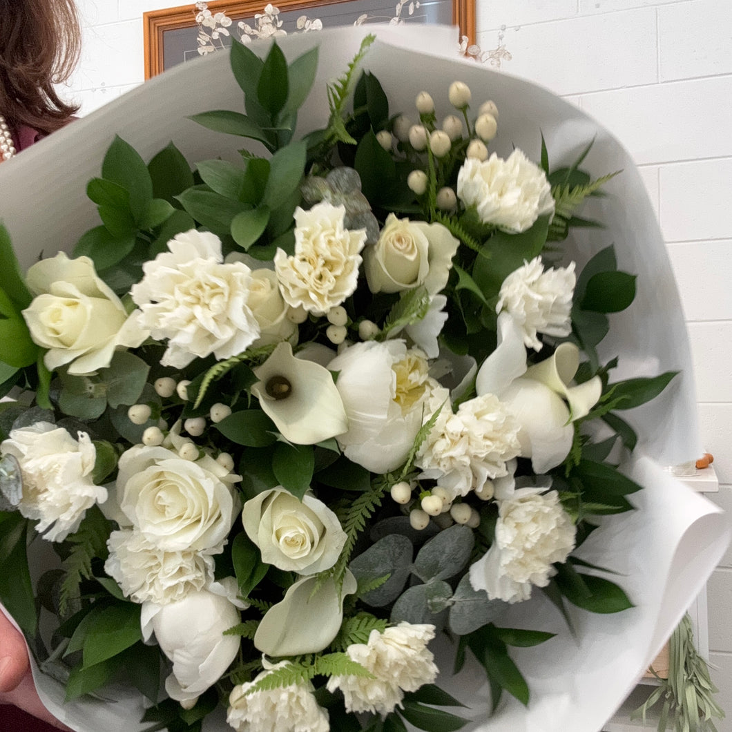 Signature White Bouquet