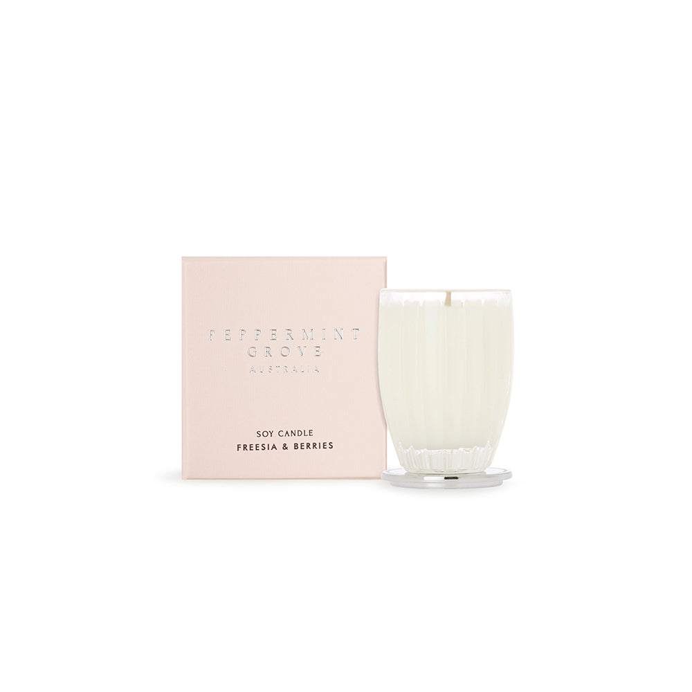 Peppermint Grove soy candle 60 g freesia & berries