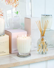 Load image into Gallery viewer, fragrance diffuser and candle peppermint grove
